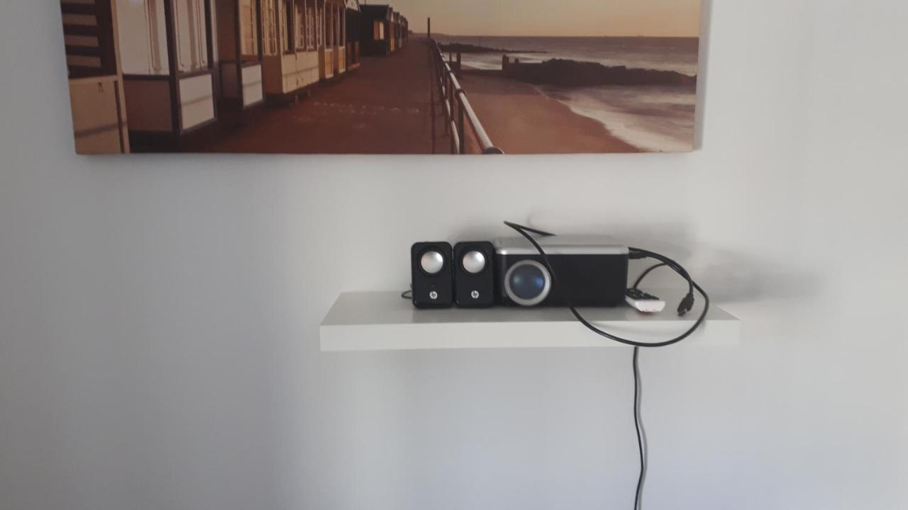 East Coast Apartments First Floor 2 Bed Apartment All Towels And Sheets Supplied Bridlington Kültér fotó